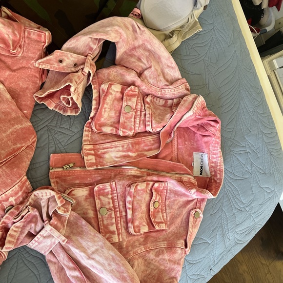 FASHIONNOVA CARGO CROP JACKET - Picture 3 of 5